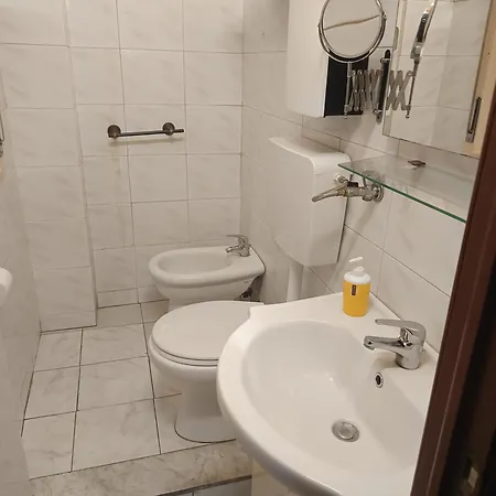 Apartman New Dawn Apartment, Turistico, Casa Per Vacanza, Tre Indipendenti *